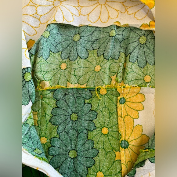 100% Cotton Vintage 1960s Ui-Maikai Flower Dress - Picture 8 of 10